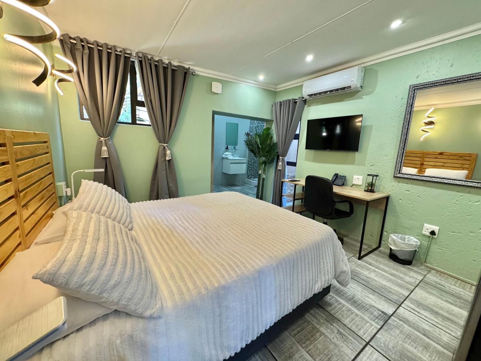 Echo Mountain Inn (Adults Only) Thabazimbi Luaran gambar